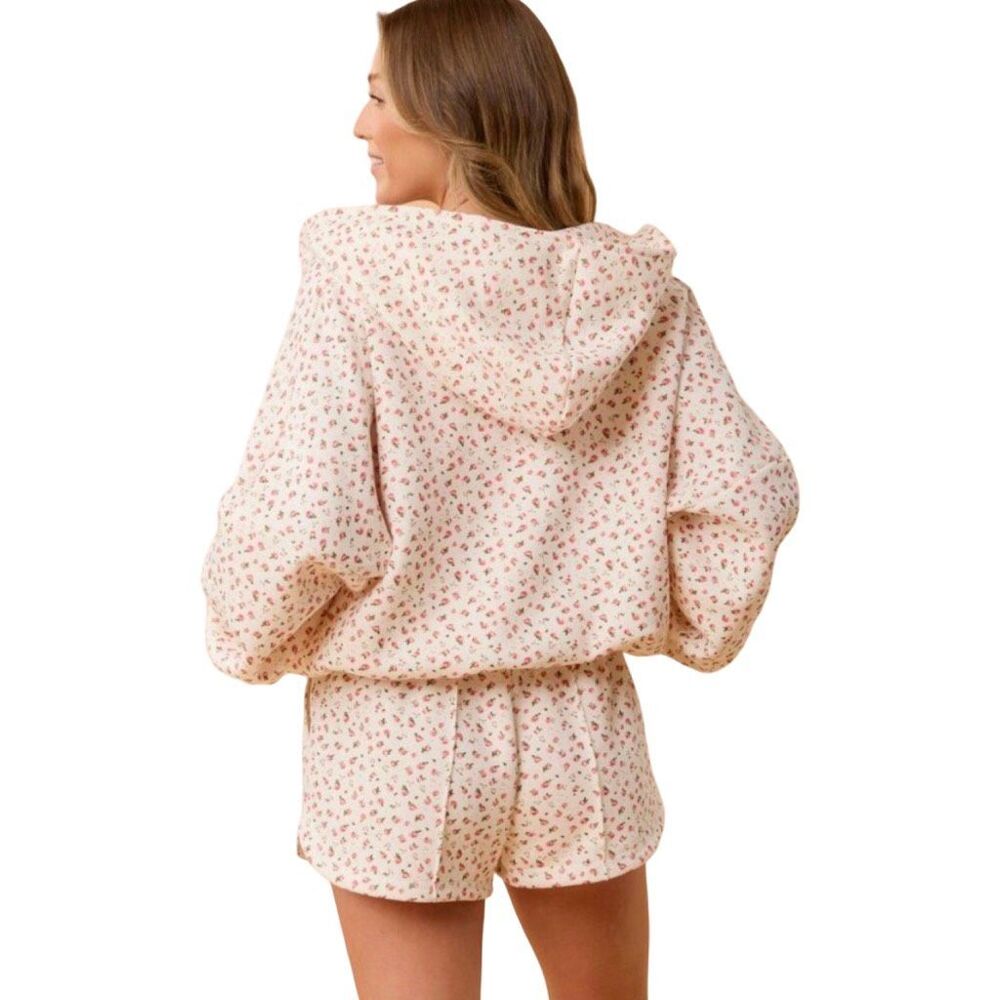 Blogilates Marshmallow Hoodie - Size Small - Cream Floral - Picture 3 of 6